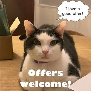 Jack Sparrow  💕 LOVES 💕 offers 🐟 & so do I!